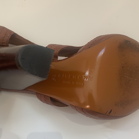 GIVENCHY leather peep toe boho high heels - Picture 8 of 12